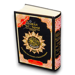 Tajweed Quran in French Translation and Transliteration (Coran Al-Tajwid) Avec Traduction Des Sens En Francais), 9789933900212