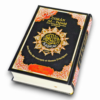 Tajweed Quran in French Translation and Transliteration (Coran Al-Tajwid) Avec Traduction Des Sens En Francais), 9789933900212